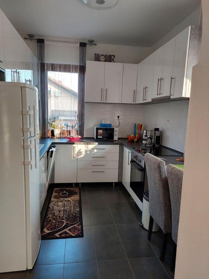 Nagcsalados Rozsa Apartman Balatonlelle Exteriér fotografie