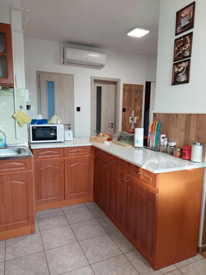 Nagcsalados Rozsa Apartman Balatonlelle Exteriér fotografie