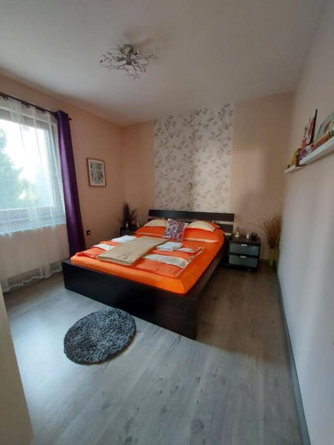 Nagcsalados Rozsa Apartman Balatonlelle Exteriér fotografie