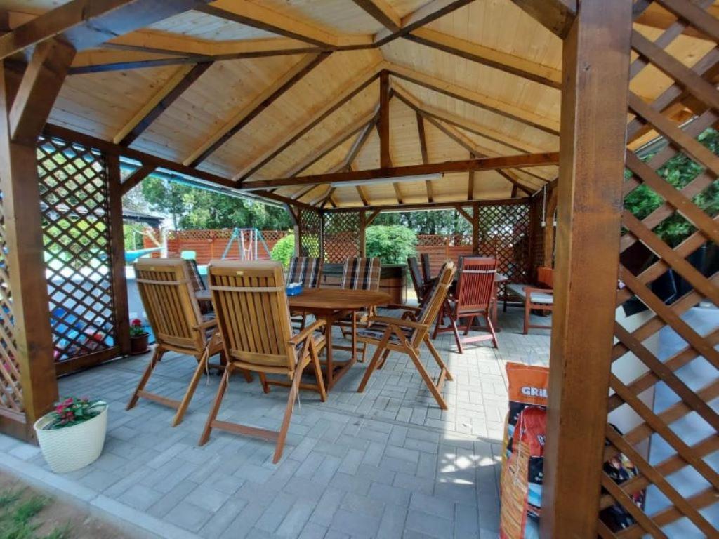 Nagcsalados Rozsa Apartman Balatonlelle Exteriér fotografie
