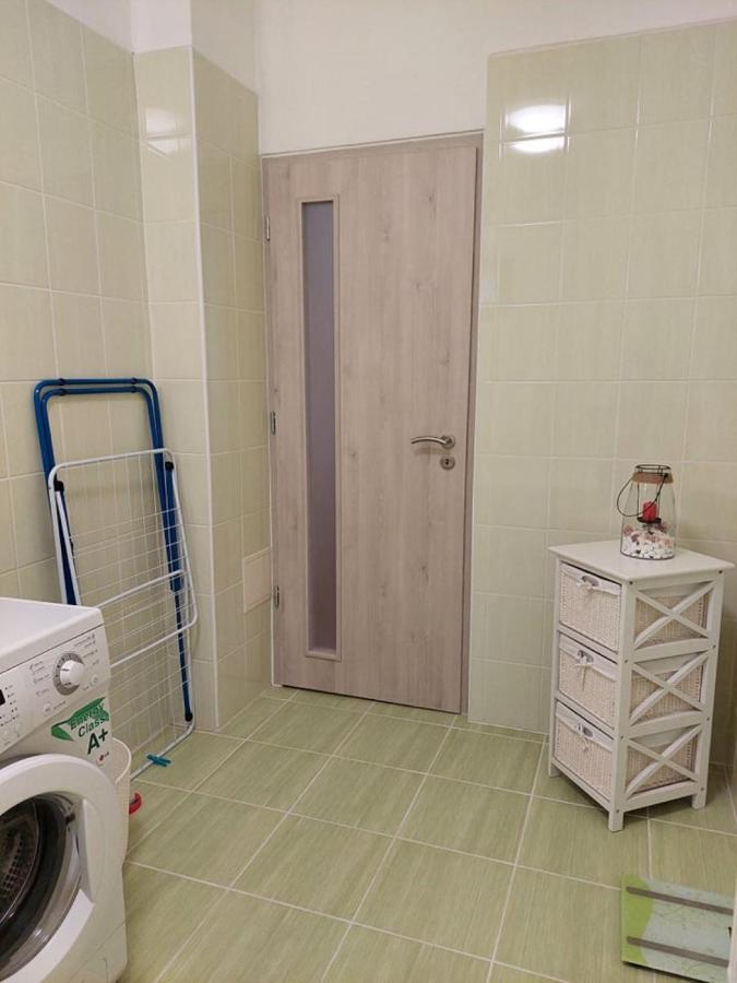 Nagcsalados Rozsa Apartman Balatonlelle Exteriér fotografie