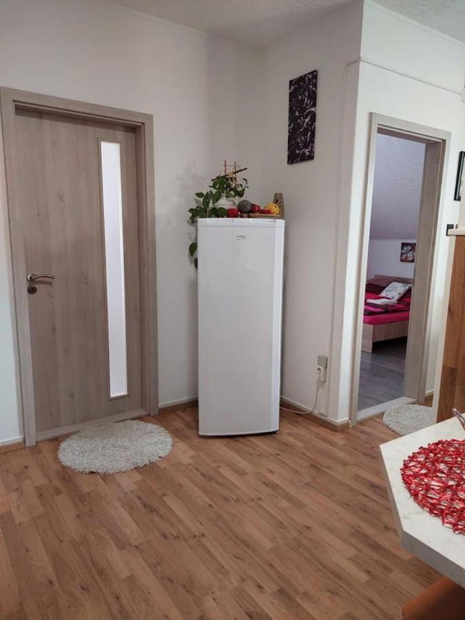 Nagcsalados Rozsa Apartman Balatonlelle Exteriér fotografie